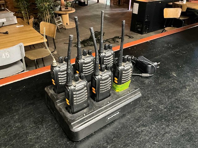 Baofeng walkie-talkie (6x) - afbeelding 2 van  3