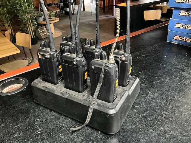 Baofeng walkie-talkie (6x) - afbeelding 3 van  3