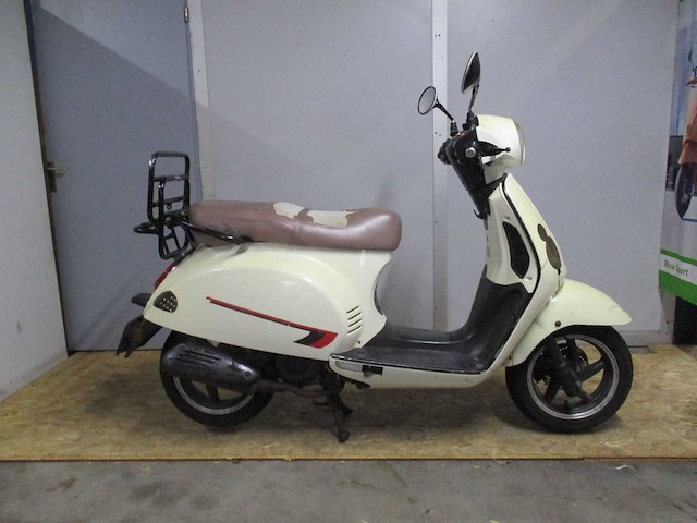 Baotian btm - snorscooter - classico bt49qt-21 - scooter - afbeelding 7 van  10