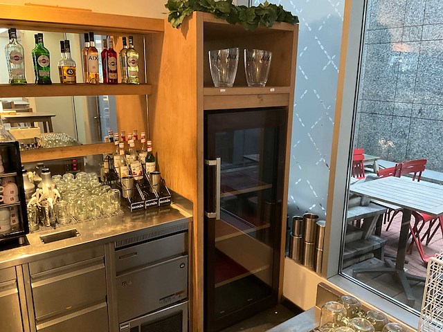 Bar achterwand met rvs spoel- en werktafel (c) - afbeelding 4 van  13