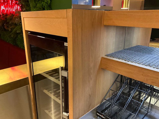 Bar achterwand met rvs werktafel (c) - afbeelding 8 van  18