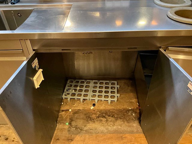 Bar achterwand met rvs werktafel (c) - afbeelding 14 van  18