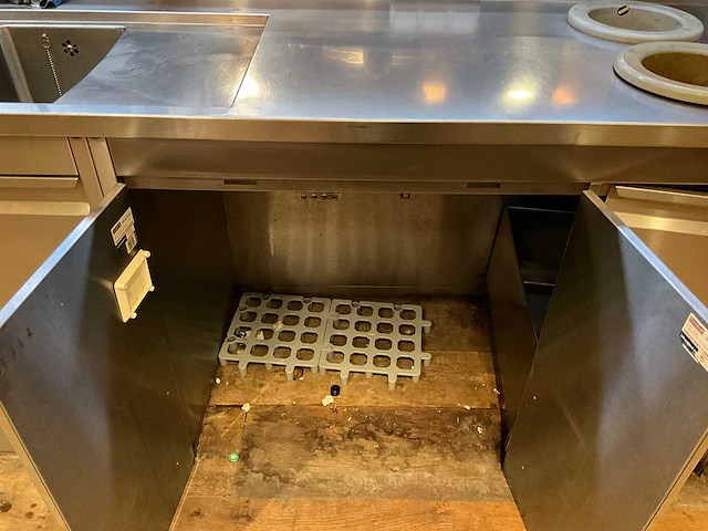 Bar achterwand met rvs werktafel (c) - afbeelding 15 van  18