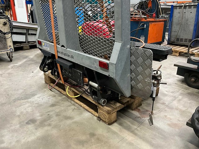 Bar cargolift hydraulische laadklep - afbeelding 7 van  9