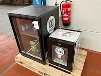 Bar koelkast met inhoud (2x) - afbeelding 1 van  5