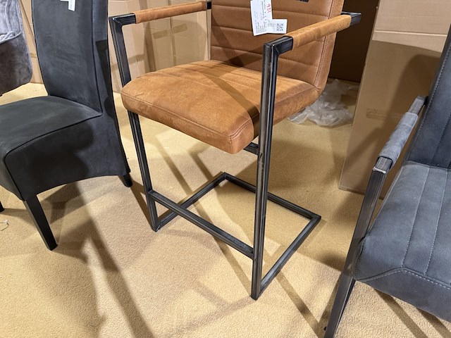 Bar-kruk, bruin - afbeelding 3 van  4