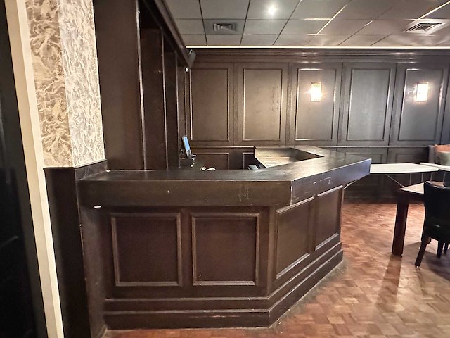 Bar met achterkast - afbeelding 3 van  8