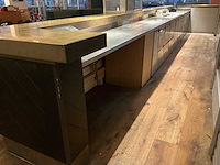 Bar met koelingen, koelvitrine & achterwand (combinatiekavel 2 en 3) - afbeelding 9 van  10