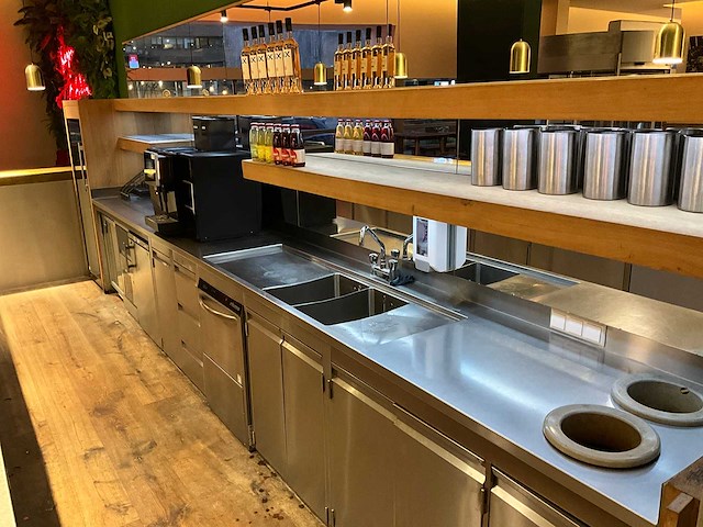 Bar met koelingen, koelvitrine & achterwand (combinatiekavel 2 en 3) - afbeelding 10 van  10