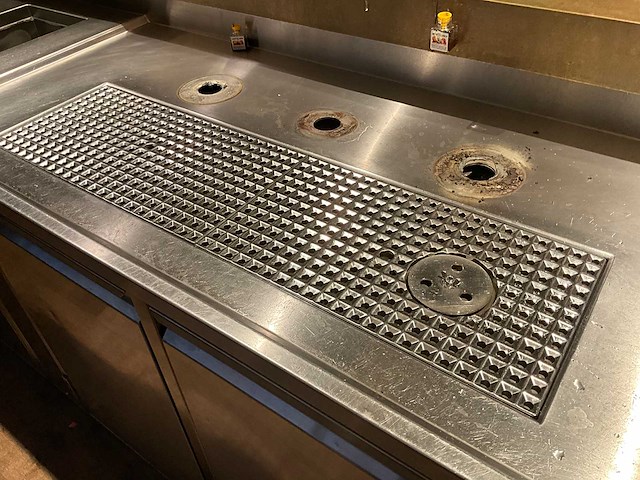 Bar met koelingen & koelvitrine (c) - afbeelding 10 van  18