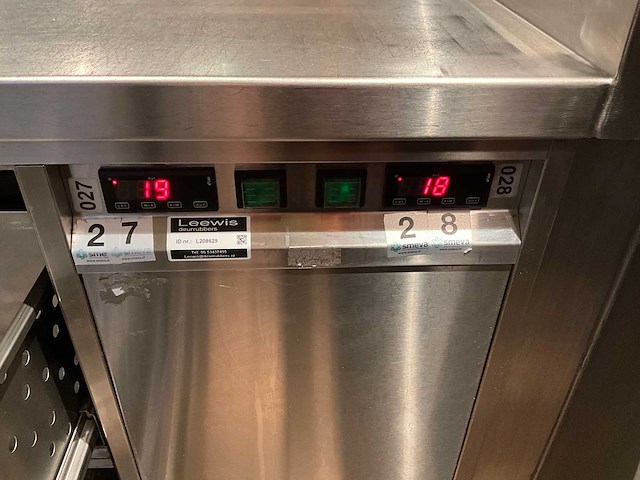 Bar met koelingen & koelvitrine (c) - afbeelding 17 van  18