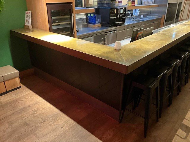 Bar met koelingen & koelvitrine (c) - afbeelding 14 van  18