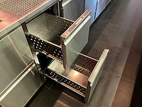 Bar met koelvitrine en koelingen (c) - afbeelding 6 van  17