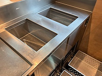 Bar met koelvitrine en koelingen (c) - afbeelding 9 van  20