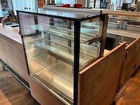 Bar met koelvitrine en koelingen (c) - afbeelding 12 van  20