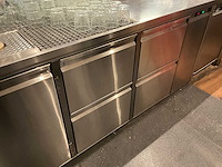 Bar met koelvitrine en koelingen (c) - afbeelding 9 van  19