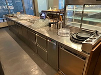 Bar met koelvitrine en koelingen (c) - afbeelding 10 van  19