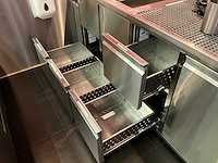 Bar met koelvitrine en koelingen (c) - afbeelding 7 van  17