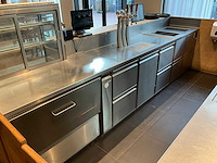 Bar met koelvitrine en koelingen (c) - afbeelding 14 van  20