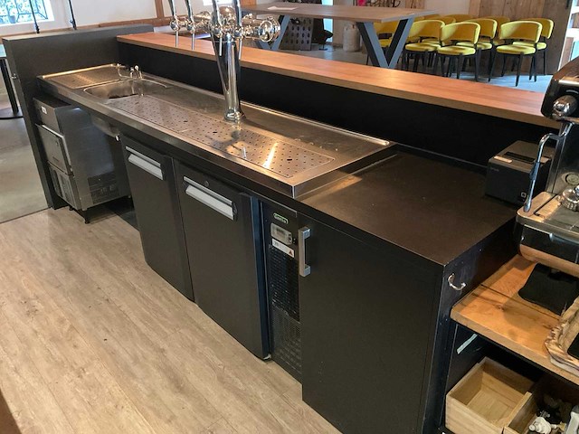 Bar - afbeelding 12 van  22