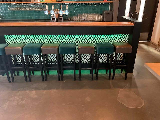 Bar - afbeelding 7 van  11