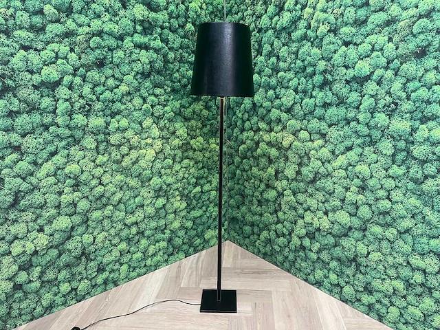 Barbara balami - zwarte, kunstleren vloerlamp - afbeelding 1 van  11