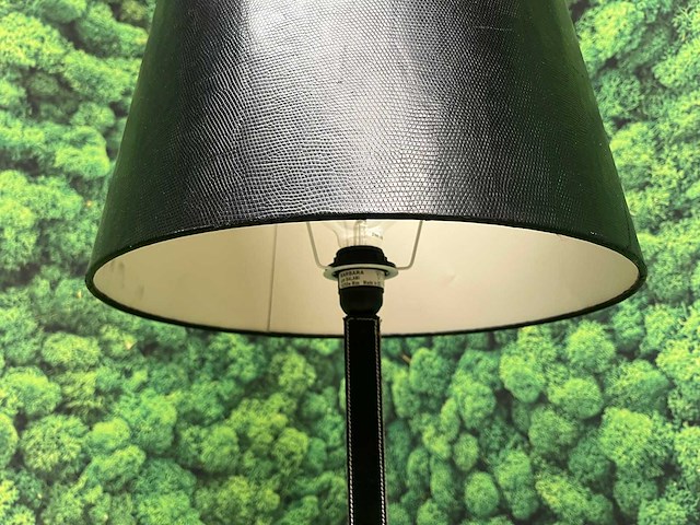Barbara balami - zwarte, kunstleren vloerlamp - afbeelding 5 van  10