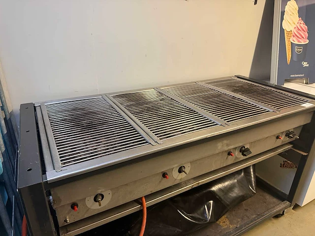 Barbecue op verrijdbaar onderstel - afbeelding 3 van  6