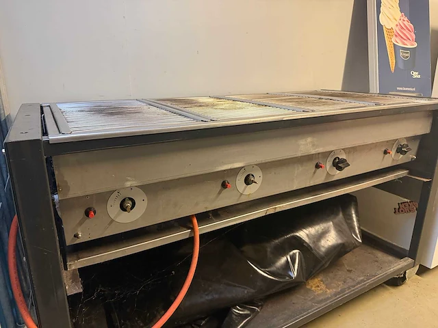 Barbecue op verrijdbaar onderstel - afbeelding 4 van  6