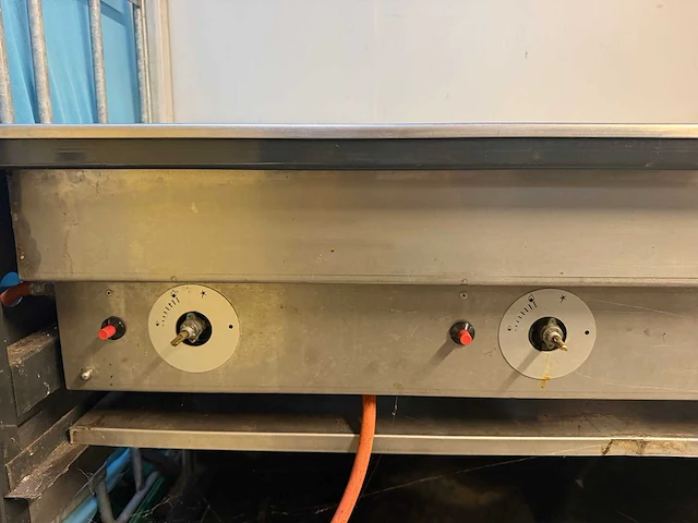 Barbecue op verrijdbaar onderstel - afbeelding 5 van  6