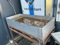 Barbecue schoonmaak bad - afbeelding 3 van  3