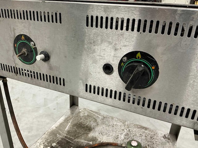 Barbecue - afbeelding 4 van  5