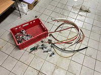 Barbenodigdheden - afbeelding 1 van  4