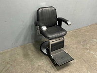 Barber pub - barber chair - afbeelding 7 van  13