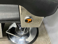 Barber pub barber chair - afbeelding 9 van  14