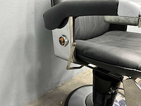 Barber pub barber chair - afbeelding 13 van  14