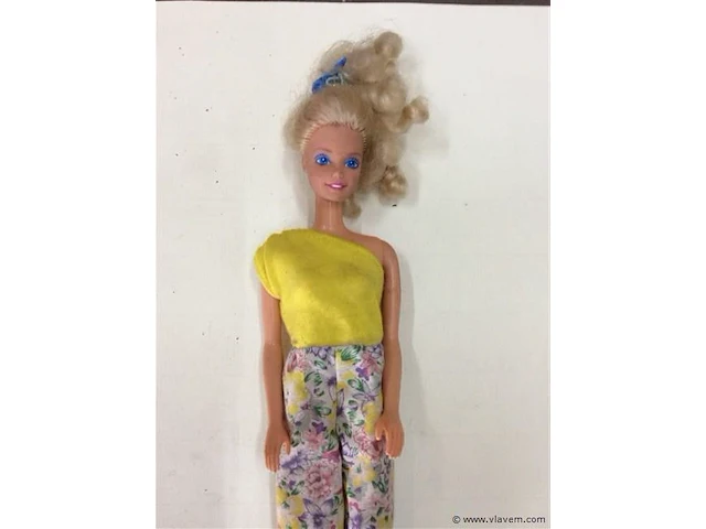 Barbie - afbeelding 2 van  2