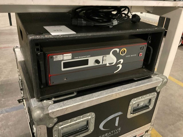 Barco event master video processor - afbeelding 4 van  6