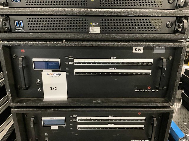 Barco matrixpro-ii dvi 16x16 dvi router (2x) - afbeelding 4 van  5