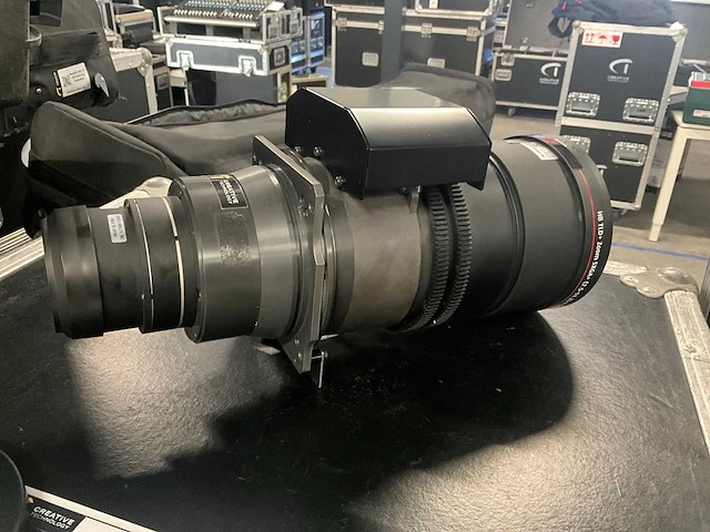 Barco tld+ lens 6.93–10.3:1 projectorlens - afbeelding 2 van  8