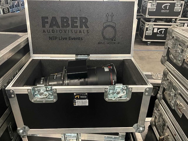 Barco tld+ lens 6.93–10.3:1 projectorlens - afbeelding 5 van  8