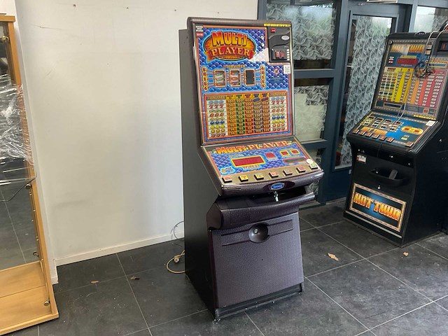 Barcrest multi player speelautomaat - afbeelding 2 van  7