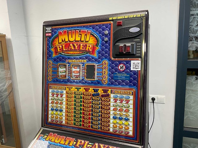 Barcrest multi player speelautomaat - afbeelding 3 van  7