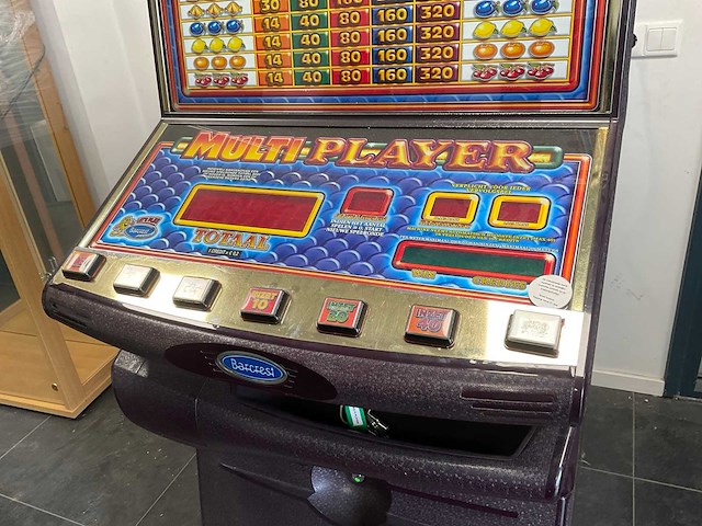 Barcrest multi player speelautomaat - afbeelding 4 van  7
