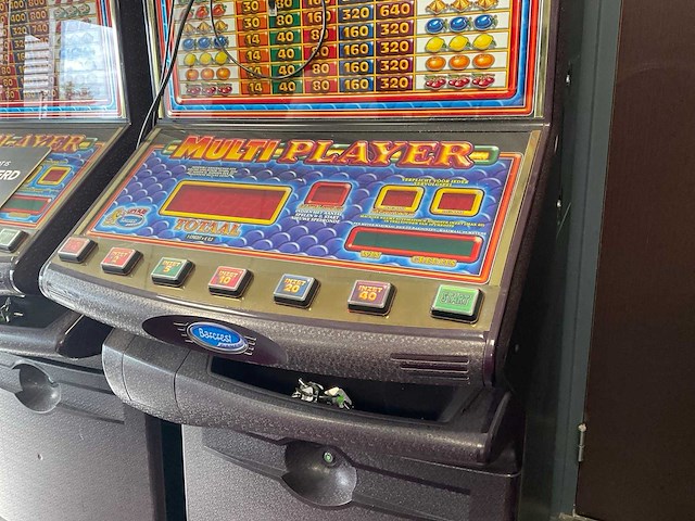Barcrest multi player speelautomaat - afbeelding 3 van  5