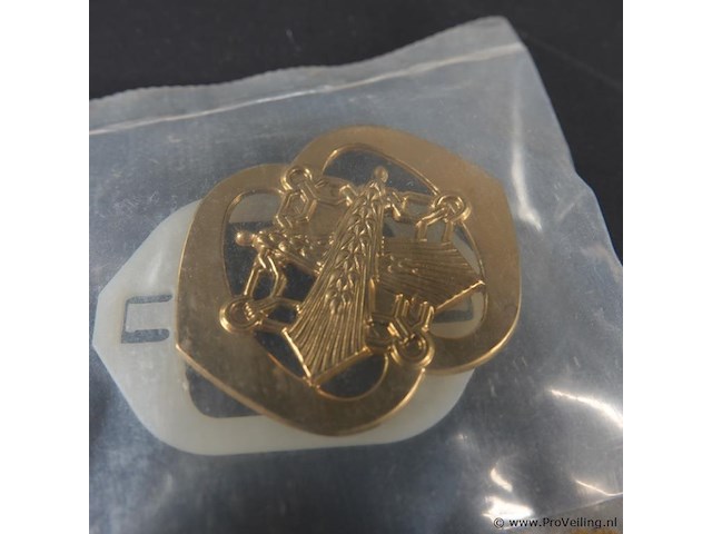 Baretembleem van de regiment intendancetroepen - afbeelding 3 van  5