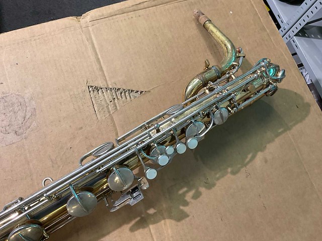 Baritonsaxofoon - afbeelding 2 van  4