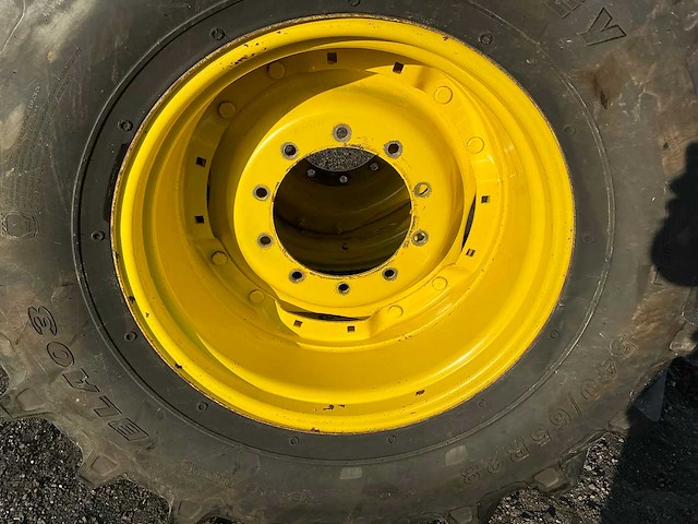 Barkley 540/65r28 band met velg (2x) - afbeelding 6 van  16
