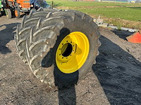 Barkley 540/65r28 band met velg (2x) - afbeelding 1 van  16