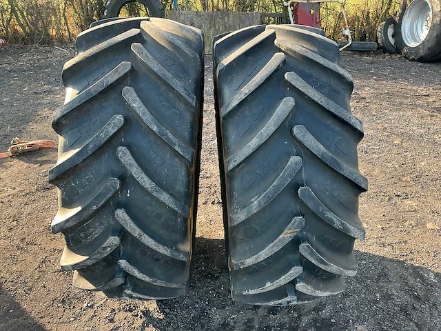 Barkley 540/65r28 band met velg (2x) - afbeelding 16 van  16